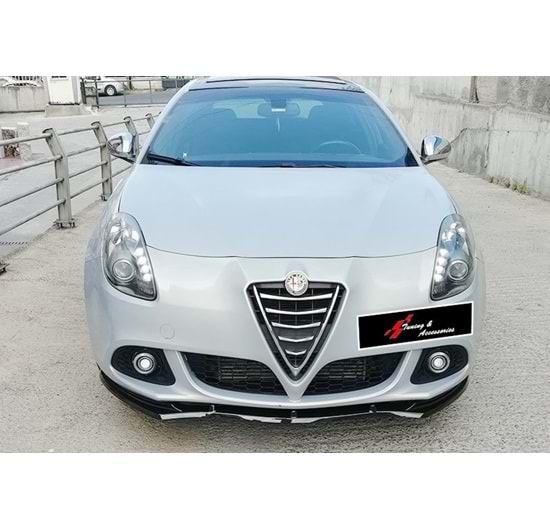 Alfa Romeo Giulietta 2010 + (3 Parça) Basic Ön Lip Piano Black Vakum